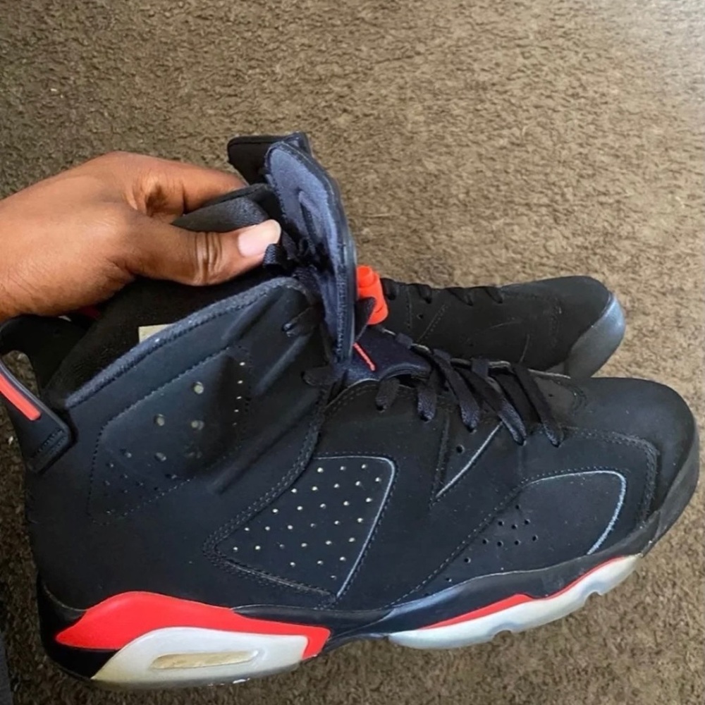 Jordan - Picture 1 of 2